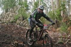 BTTBURELA2013-145