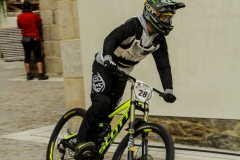 DHU_2015-128