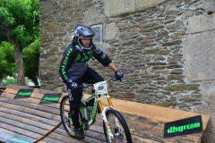DHU_2015-142